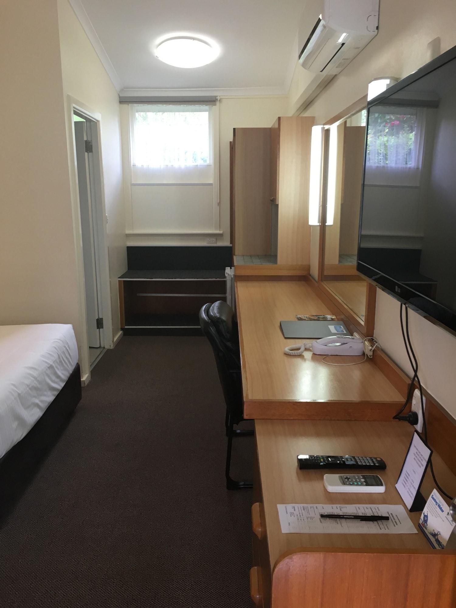 Waterview Gosford Motor Inn Bagian luar foto