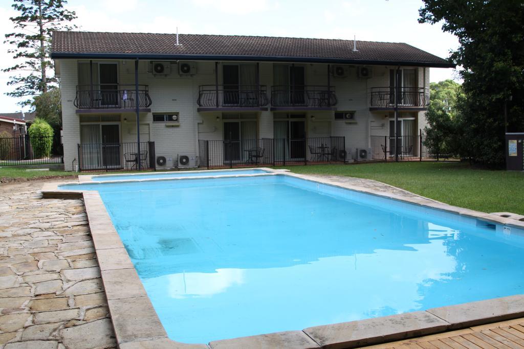 Waterview Gosford Motor Inn Bagian luar foto